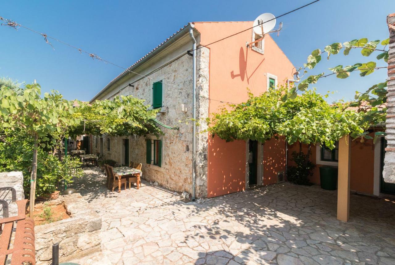 Country House Apartments Πούλα Εξωτερικό φωτογραφία